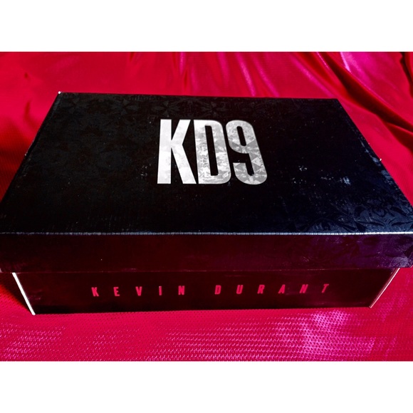 Nike KD 9 “The Sauce” Christmas Edition - Picture 8 of 8